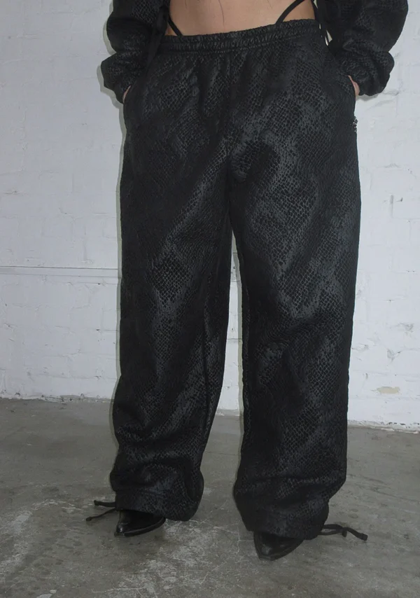 Nocturnal Snakeskin Textured Oversized Sweatpants Black-2