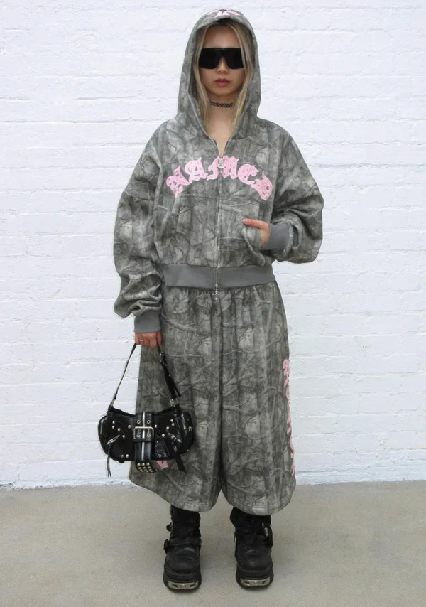 Spoilt Oversized Sweatshorts Tree Camo-5