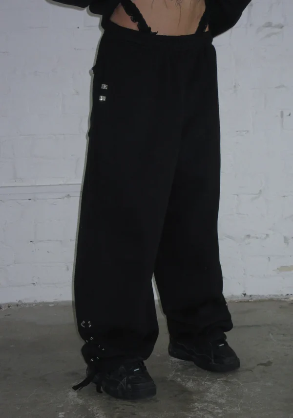 Destroy Chrome Pierced Oversized Sweatpants Black-3