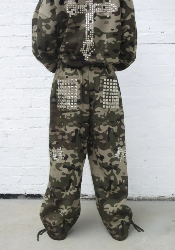 Faithful Studded Oversized Sweatpants Camo-3