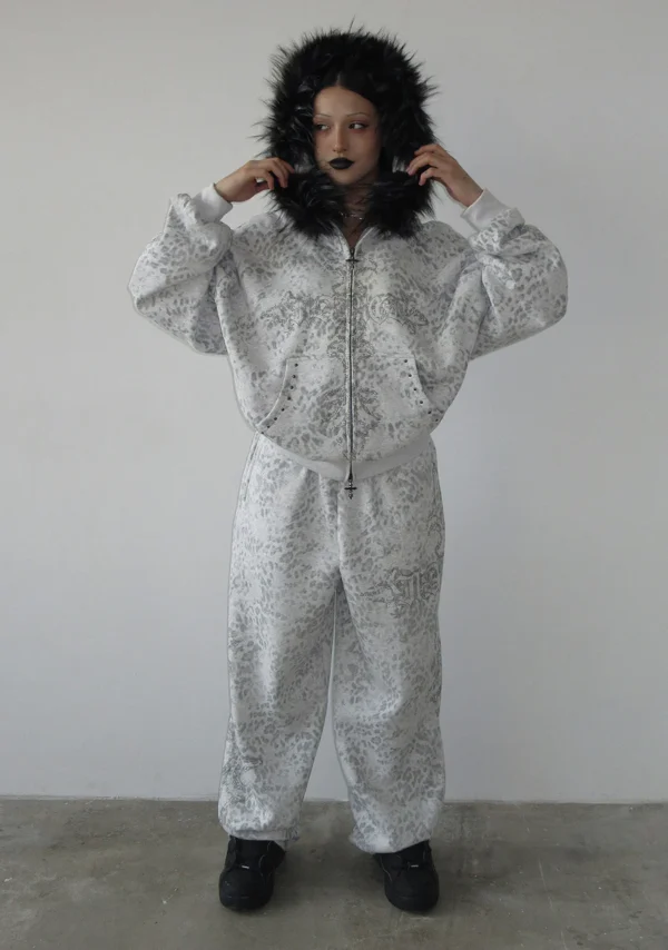 Feral Studded ZIP Hoodie Snow Leopard (Detachable Fur)-2