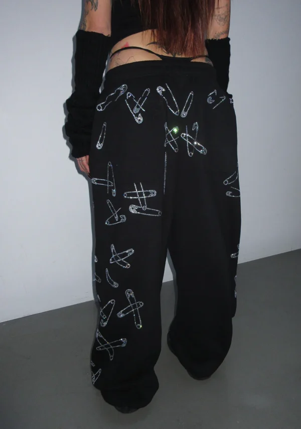 Heist Rhinestone Safety PIN Oversized Sweatpants Black-4