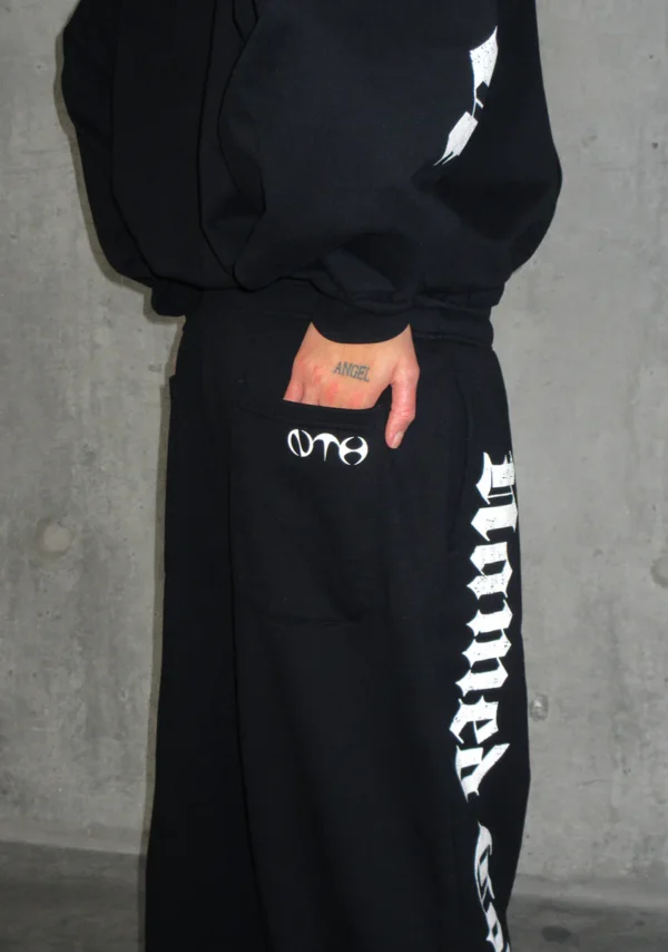 Nth Active Old English Oversized Sweatpants Black-4