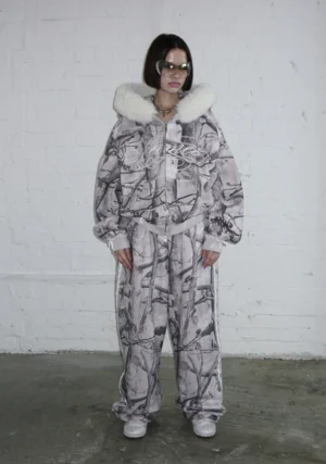 Prey Faux Fur ZIP Tracksuit Snow (Detachable Fur)-1