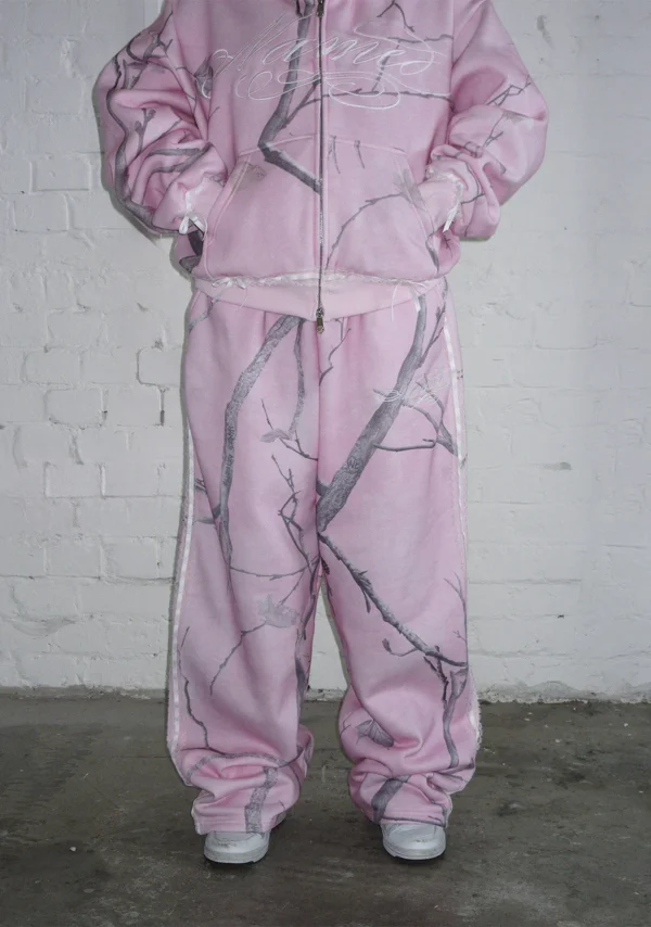 Prey Oversized Sweatpants Pink Camo2