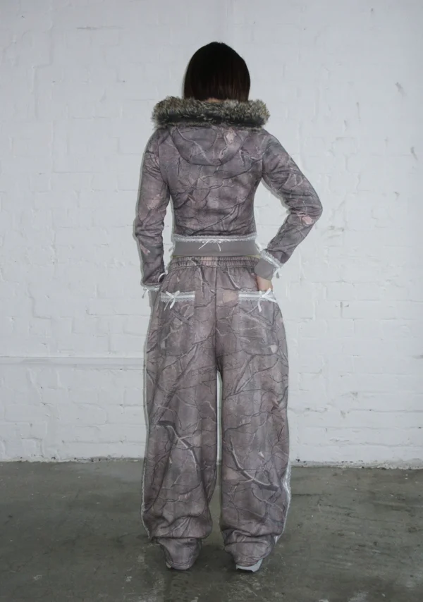 Prey Oversized Sweatpants Tree Camo-4